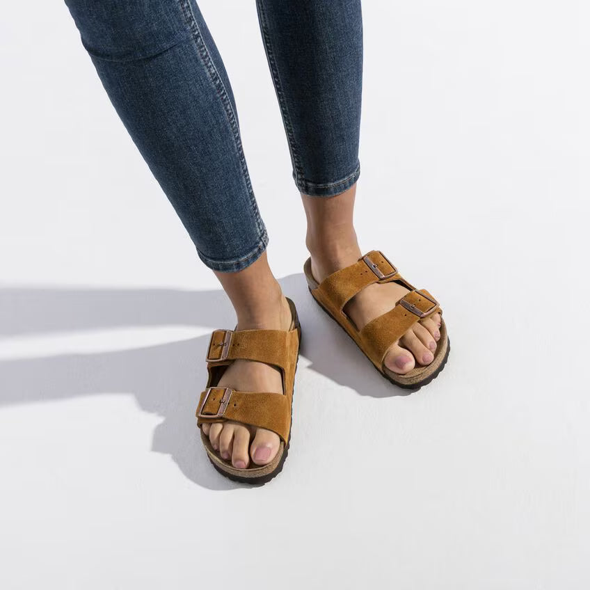 Birkenstock Sandalo Arizona in Pelle Scamosciata Donna Mink