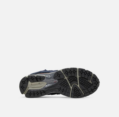 New Balance Sneakers in Pelle Scamosciata Uomo M2002RDO Blu