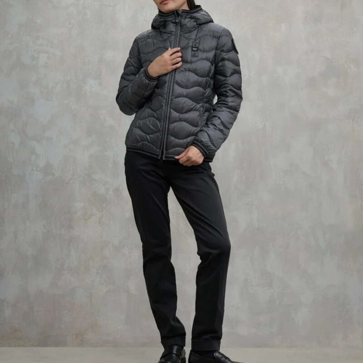Blauer Piumino ad Onde Camelia Donna Nero