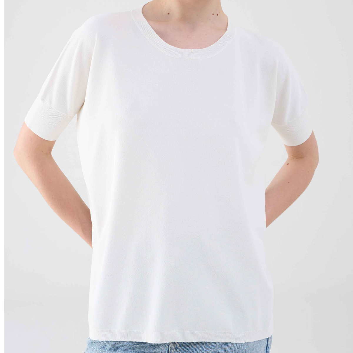 Base Milano Maglia in Viscosa a Manica Corta Donna Bianco