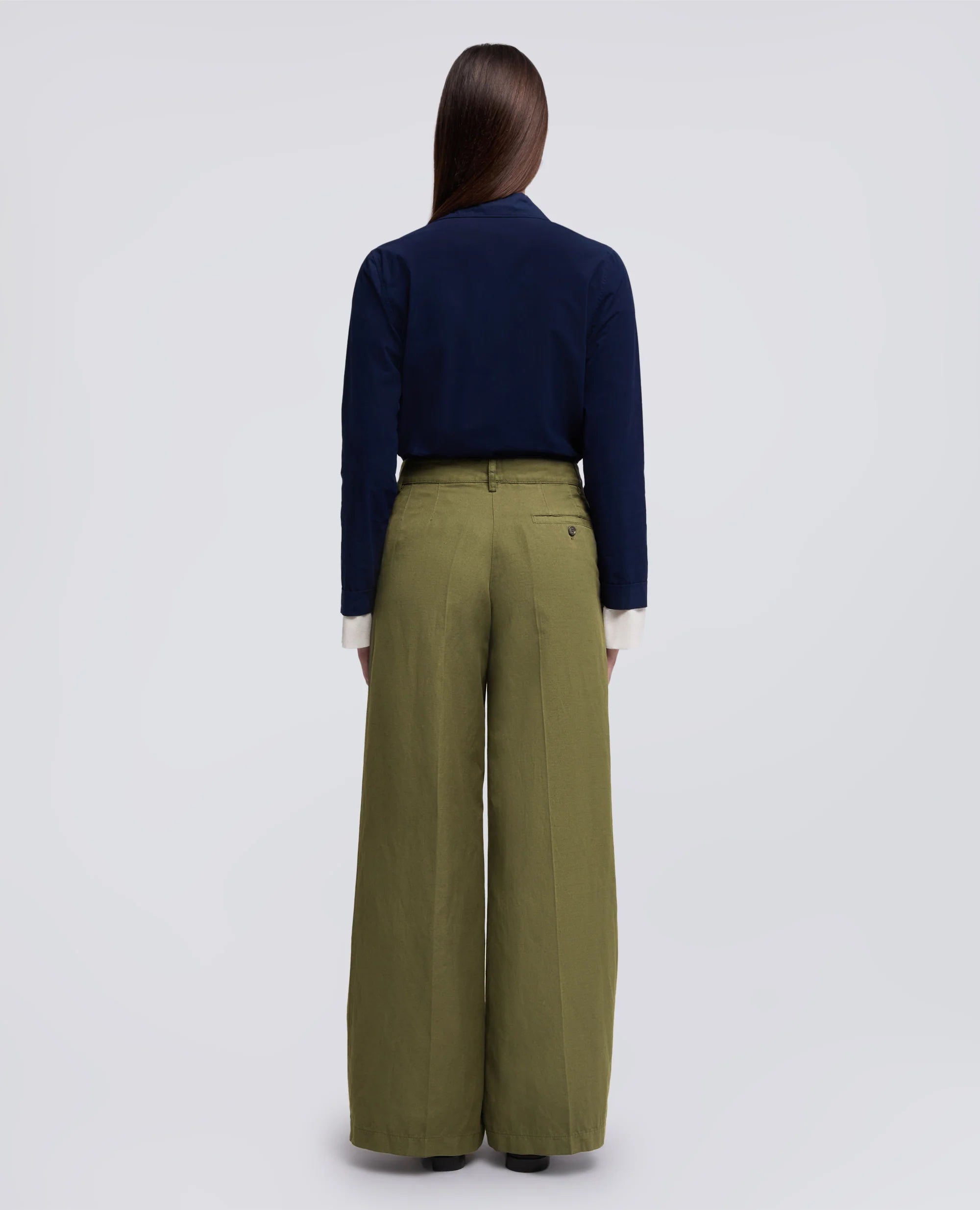 Aspesi Pantalone in Gabardina di Cotone e Lino Mod. 0188 Donna Militare