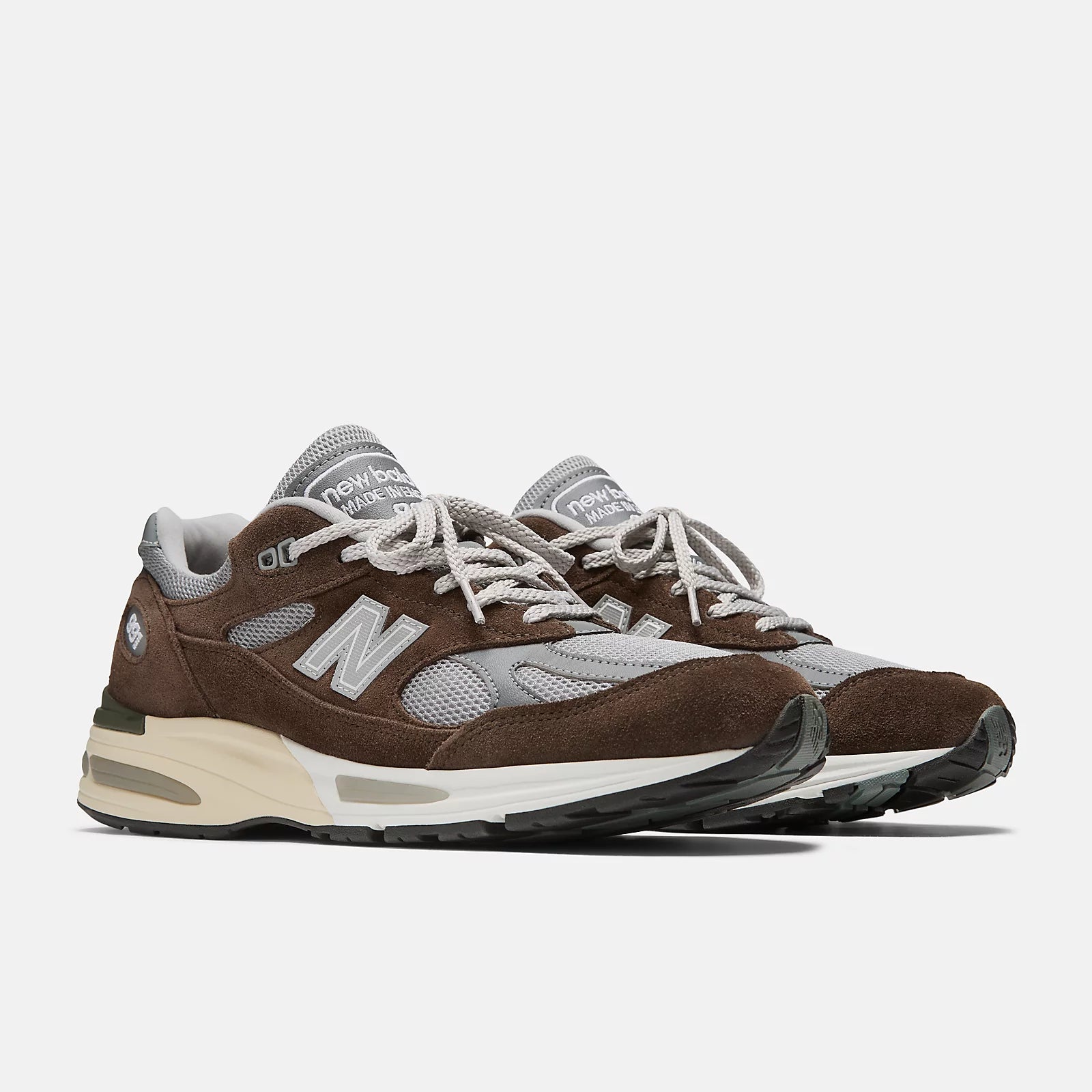 New Balance Sneakers Made in UK U991V2 Unisex Slade Black e Smoked Pearl