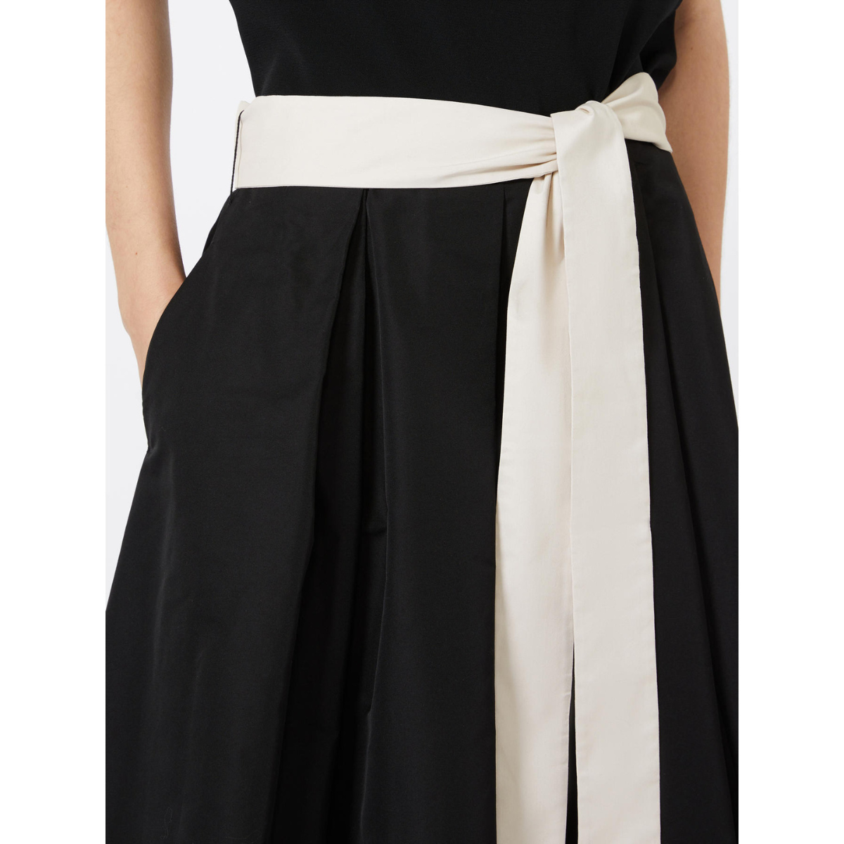Max Mara Gonna in Twill di Misto Cotone SMMBaschi Donna Nero