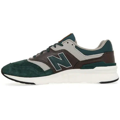 New Balance Sneakers in Pelle Scamosciata Uomo CM997HXA Verde