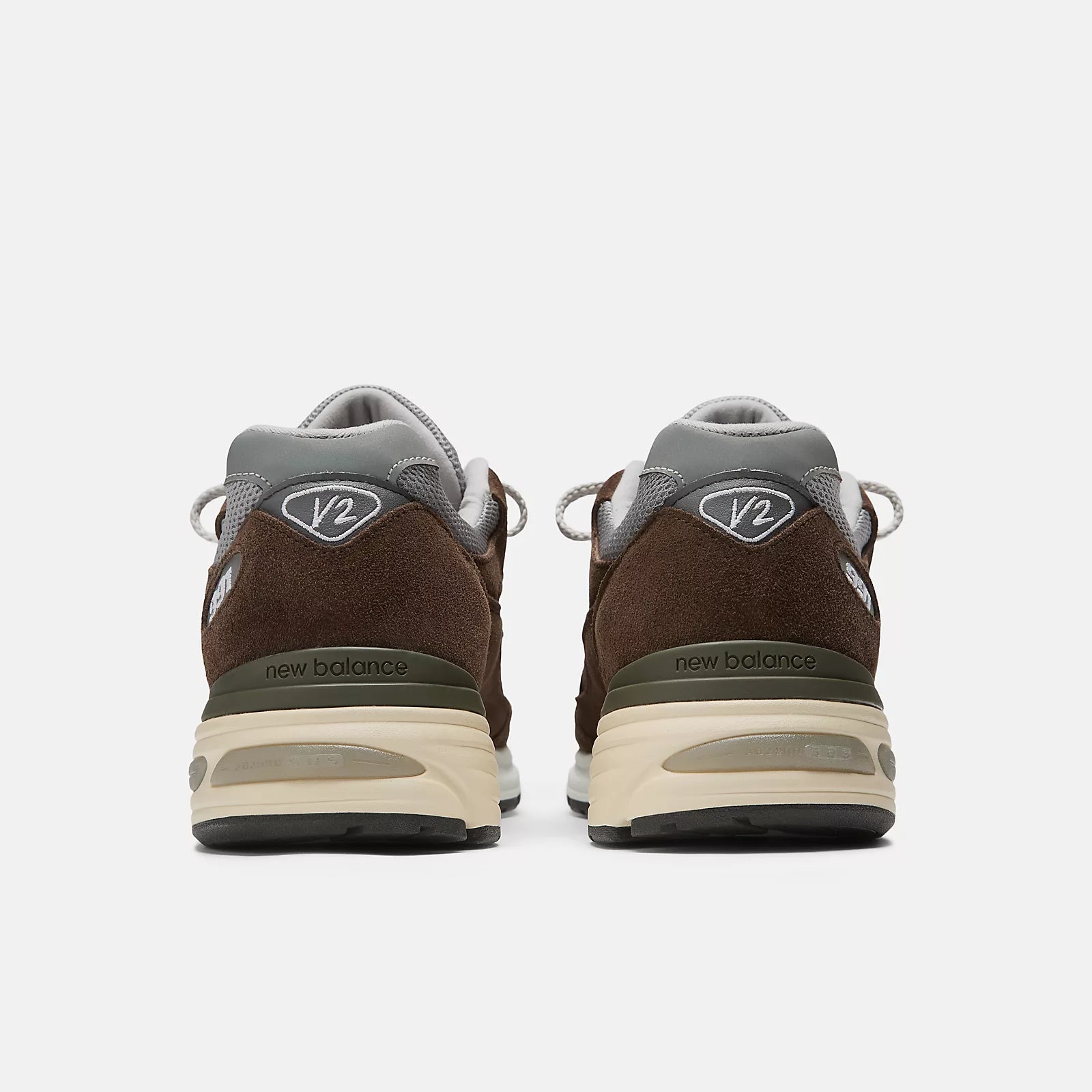 New Balance Sneakers Made in UK U991V2 Unisex Slade Black e Smoked Pearl
